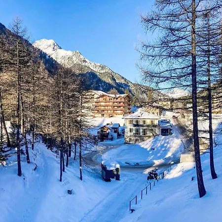 Les Combins Apt- 23 By Interhome *